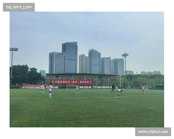 参与2024年足球赛事活动的多样方式与精彩体验指南 参与2024年足球赛事活动的多样方式与精彩体验指南