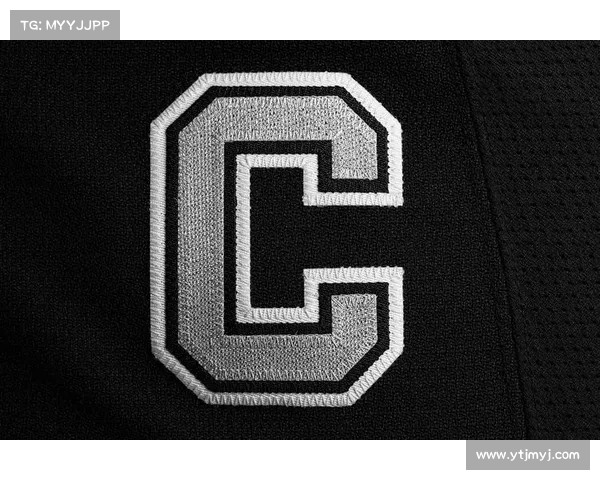 法甲冠军标志演变历程探析:从传统图案到现代设计的视觉传承与创新 法甲冠军标志演变历程探析:从传统图案到现代设计的视觉传承与创新