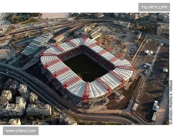 奥林匹亚科斯如何在希腊足球联赛中长期保持领先地位并屹立不倒